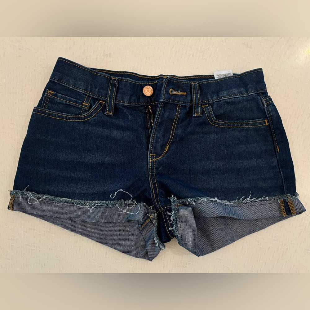 Dark rinse denim shorts